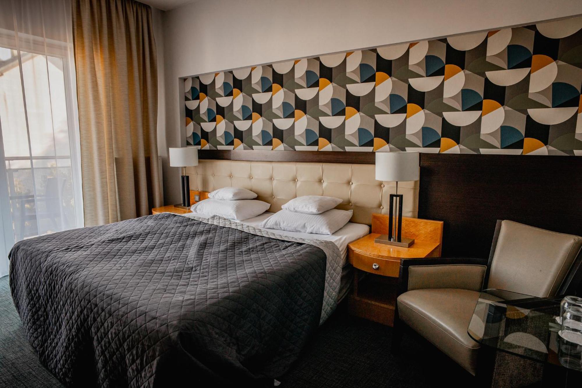 Platinum Hotel 3*